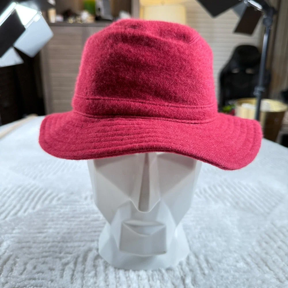 Saks Fifth Avenue Vintage Wool Bucket Hat Women's Red Felted Boho Cloche Cozy